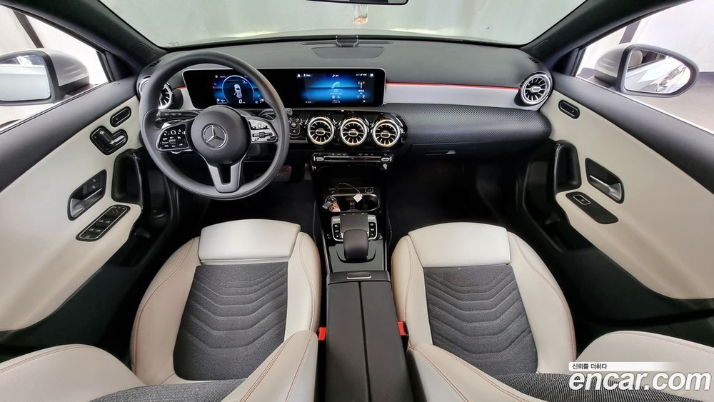 Mercedes-Benz A-Class W177 A220 Hatchback (03.2020)