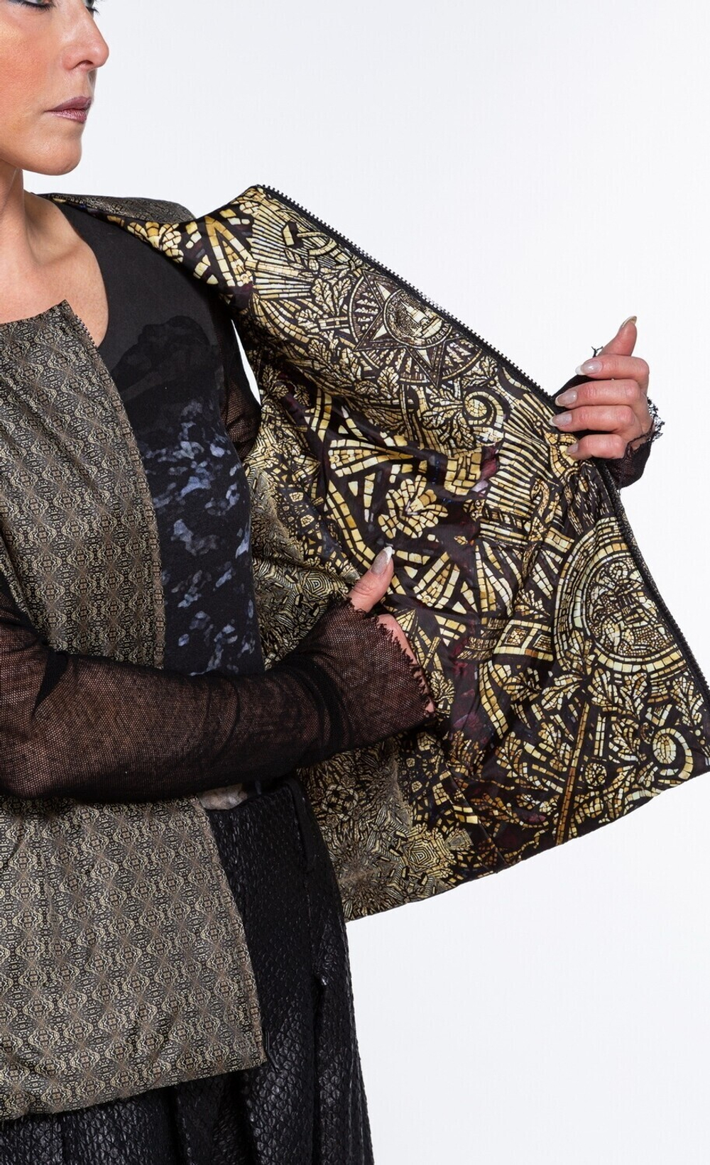 Двусторонний жилет "Три Империи", по мотивам мозаики «Русское оружие»