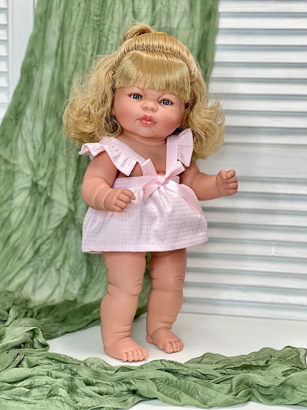 Кукла Manolo Dolls виниловая Carabonita 47см в пакете (7285)