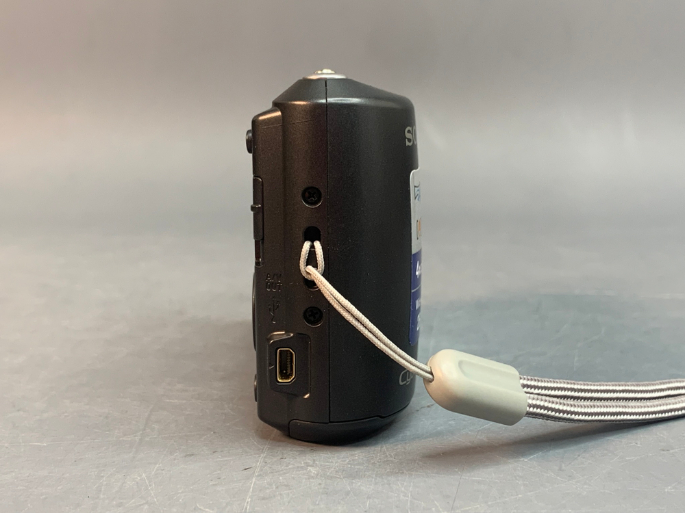 Sony Cyber-shot DSC-S3000