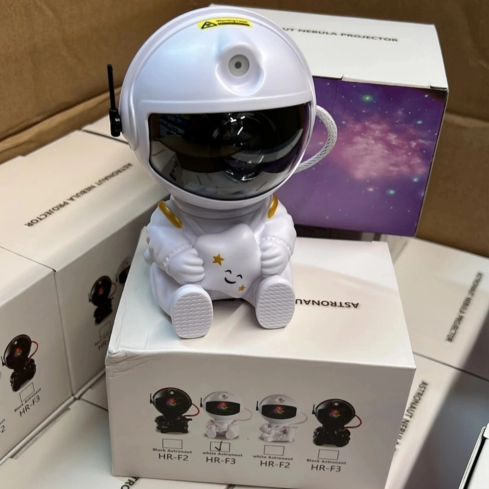 Ночник проектор звёздного неба, сидячий Астронавт "Astronaut - Starry Sky Projector"