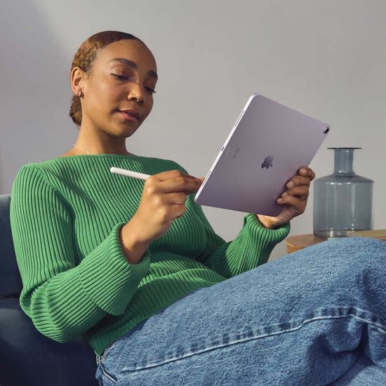 Apple iPad Air (2024) 13" Wi-Fi + Cellular 256 ГБ, синий