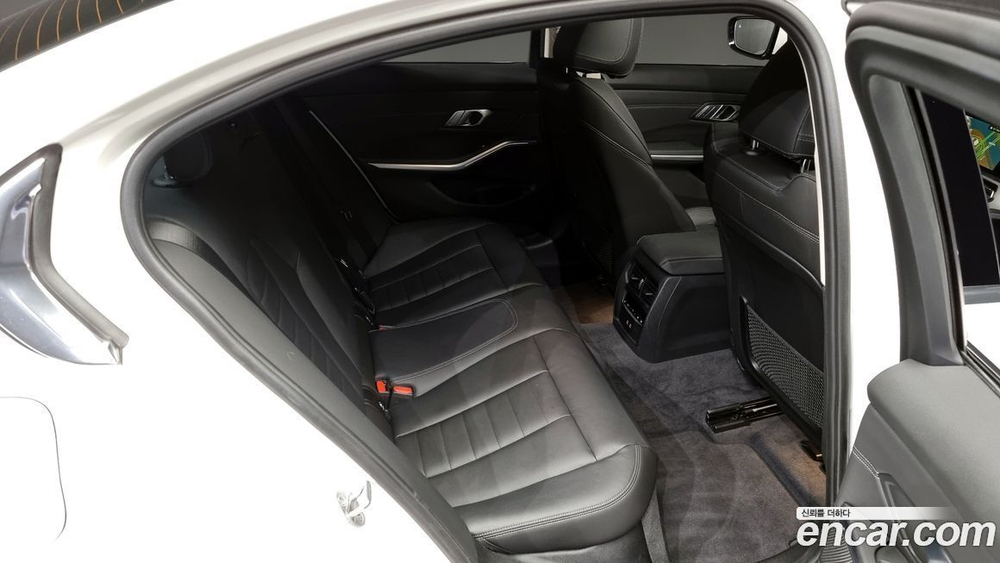 BMW 3 Series (G20) 320e Luxury (03.2022)
