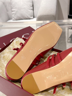 Gucci Flats (2 colors)