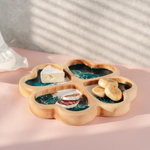 Деревянная менажница из кедра "Клевер" с эпоксидной смолой