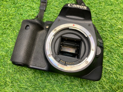 Canon 550D kit 18-55mm 3.5-5.6 IS (30.500 кадров)