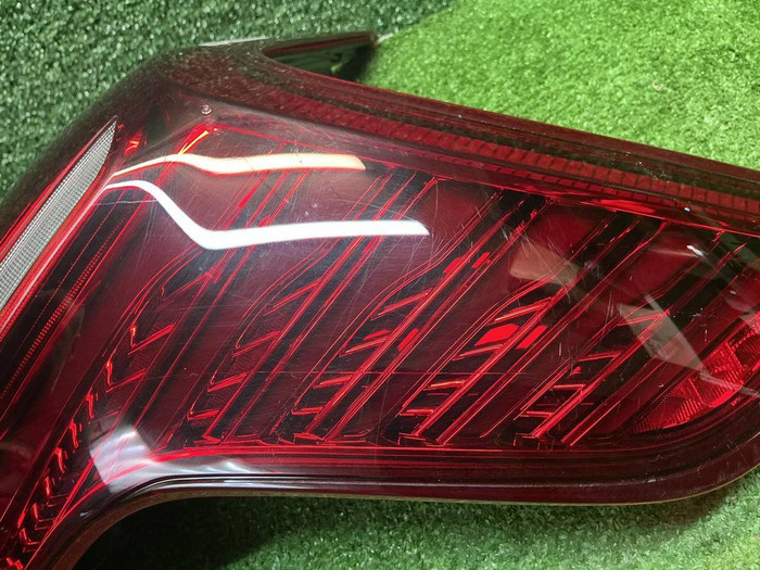 Фонарь правый внешний Hongqi H5 2 (2022-н.в.)