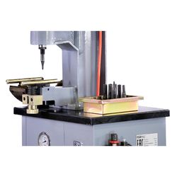 KraftWell (KRW300S) Станок для наклепки накладок на тормозные колодки (пневмо)