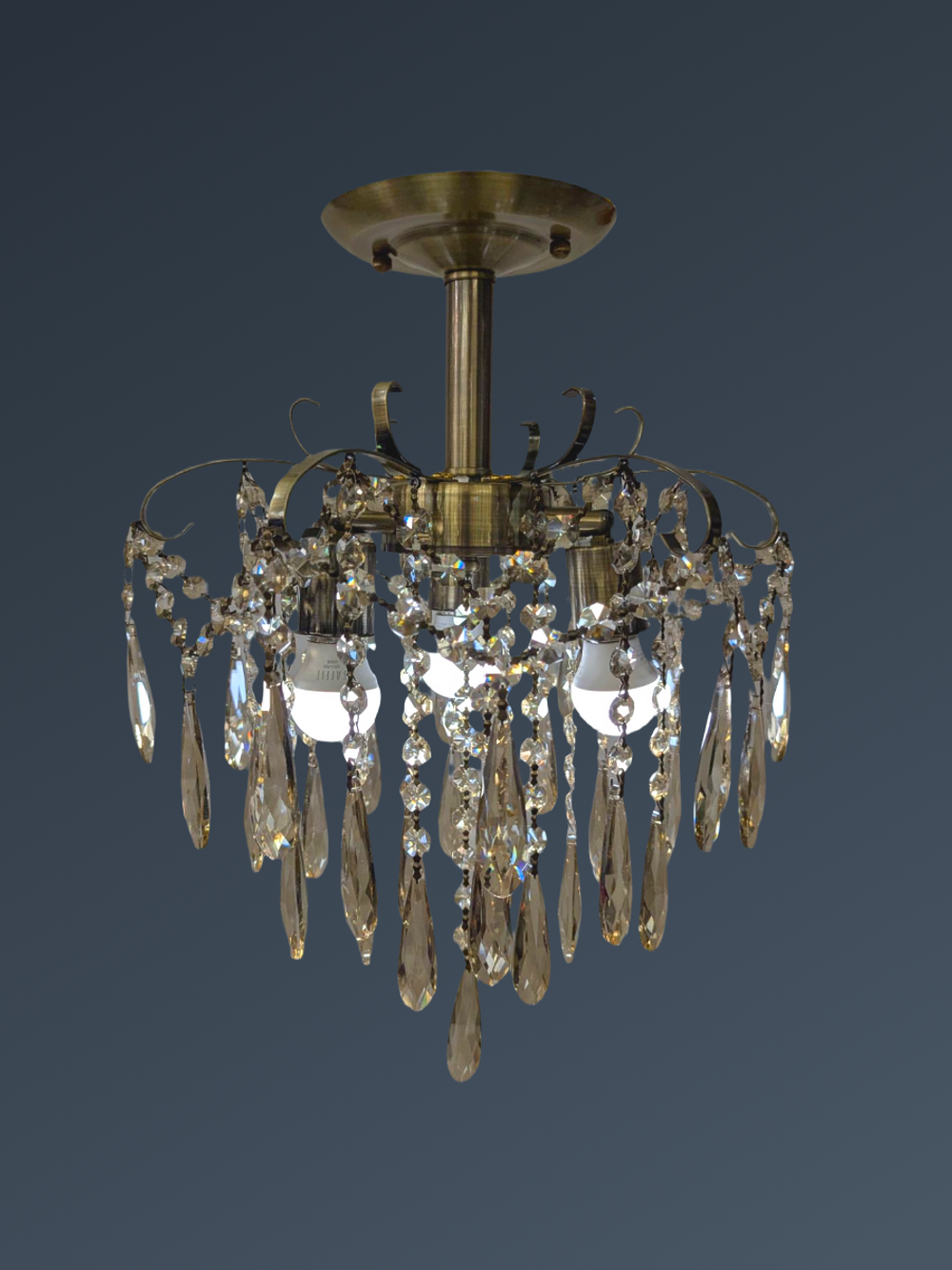 Люстра потолочная Lanbos, 3 лампы Е27, 180 Вт, до 14 кв м, латунь