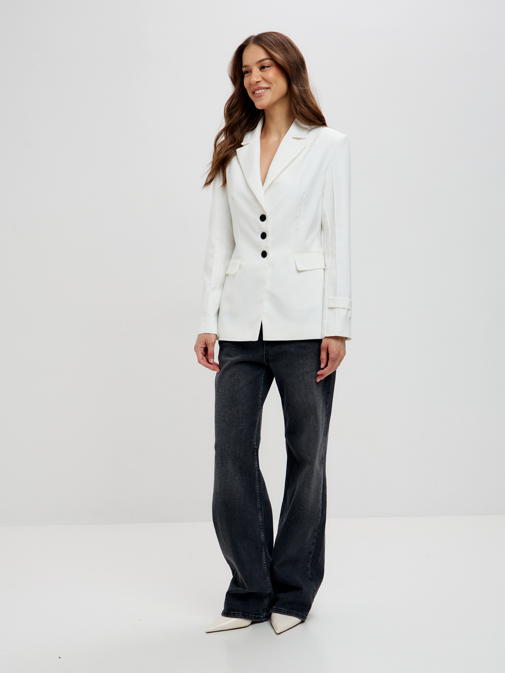 Прямые джинсы