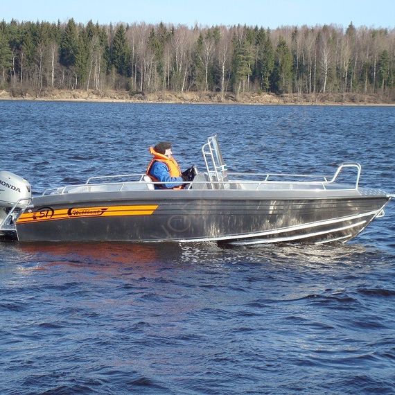 Алюминиевая лодка Wellboat 51 CC