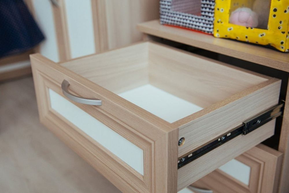 Стол компьютерный левый OSTIN №20 (Ясень Шимо светлый/Белый)