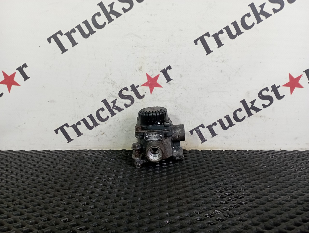 Клапан ускорительный