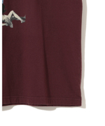 UNDERCOVER ФУТБОЛКА БОРДОВАЯ С ПРИНТОМ