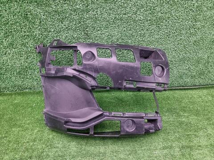 Кронштейн переднего бампера RH BMW 5er G30 (20-23)