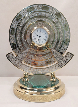 Сувенирные часы "Вечный календарь" (Златоуст) с малахитом