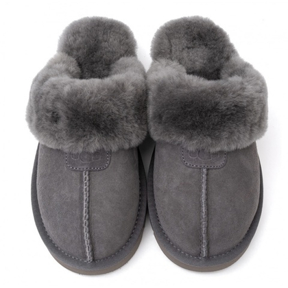 UGG Slippers Scufette Grey