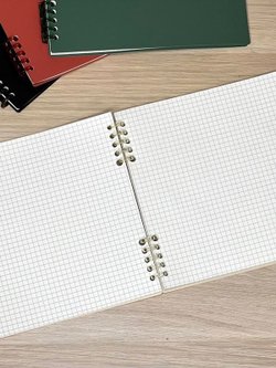 Блокнот квадратный в клетку 60л 195х210 мм св.желтый (8808-020)