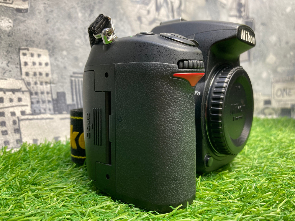 Nikon D7000 (115.000 кадров)