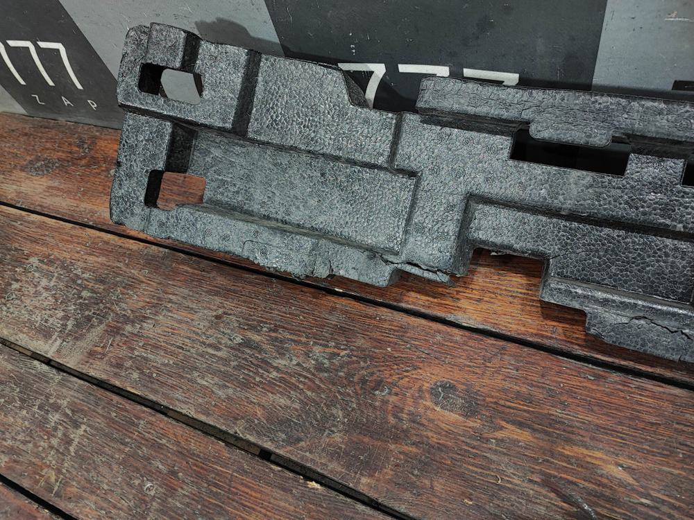 Абсорбер переднего бампера Geely Monjaro 21-нв Б/У Оригинал 6010179000