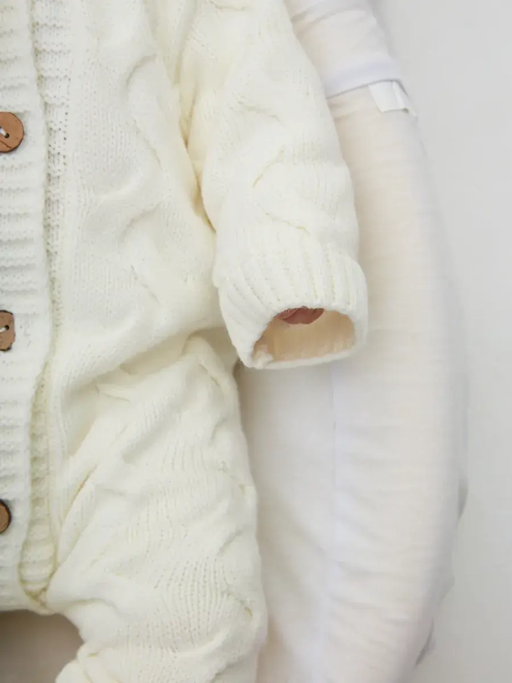 Комбинезон вязаный новорожденному утеплен мехом