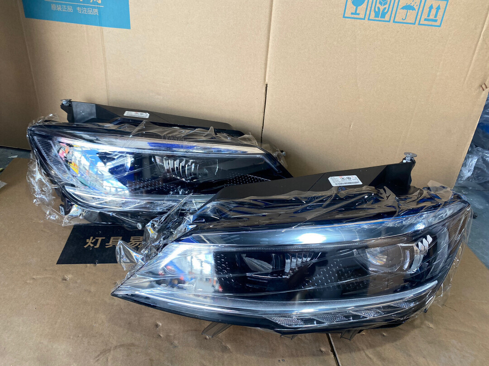 Фара LED оригинальная для Volkswagen Lamando (правая/левая),