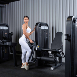 U3002D (E5002) Разгибание ног сидя. Стек 109 кг