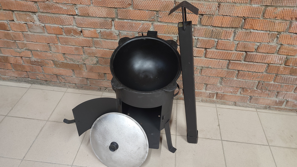 Печь для казана объемом 10 литров с дымоходом