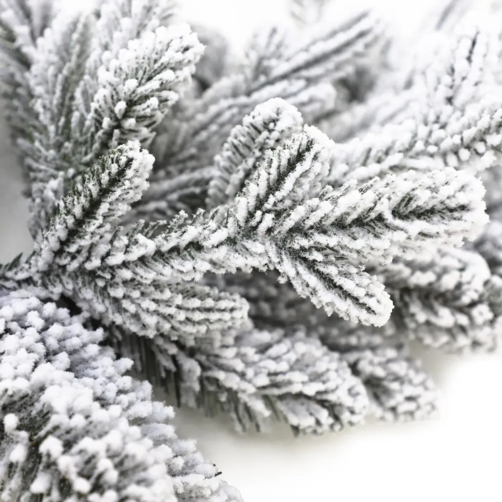 Хвойная гирлянда заснеженная "La Feston" литая+пвх