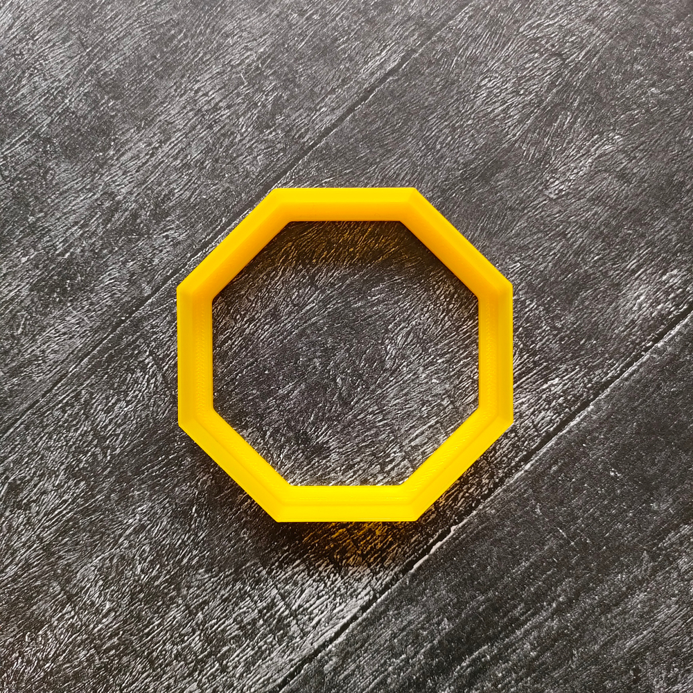 Фигурная рамочка №100 Восьмиугольник