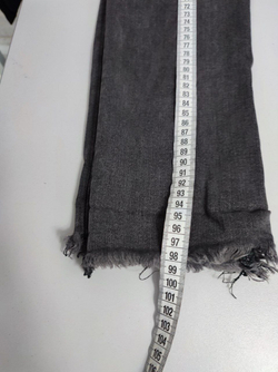 Джинсы стильные 40 размер