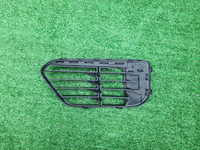 Решетка переднего бампера правая BMW X1 F48 15-19