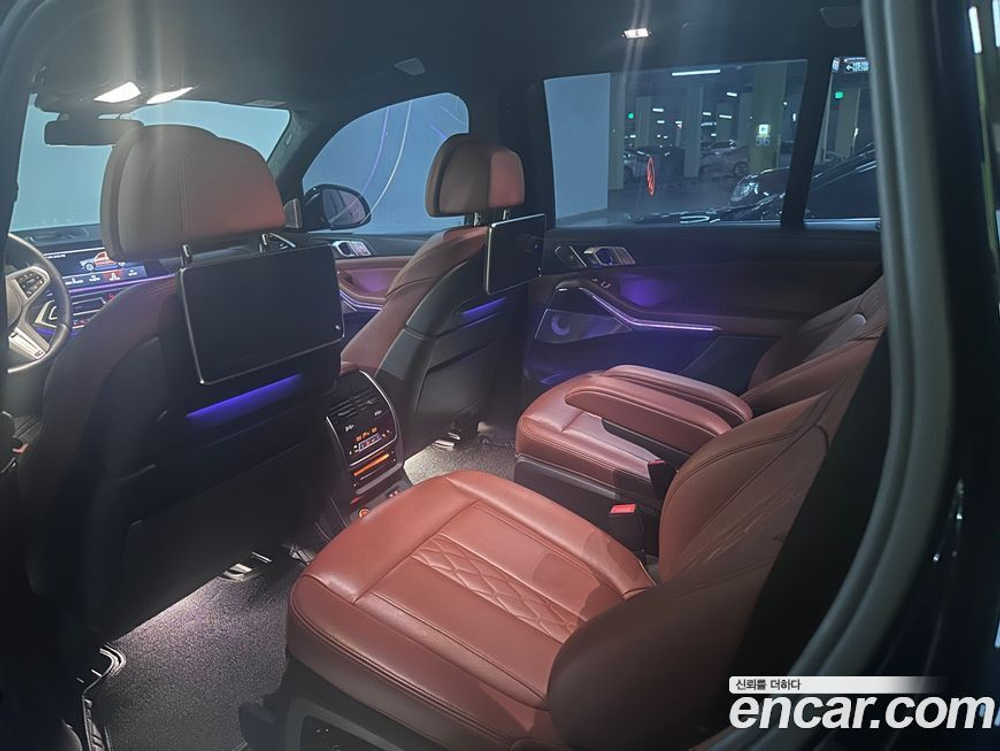 BMW X7 (G07) xDrive 40i M Sports 6-и местный (09.2021)