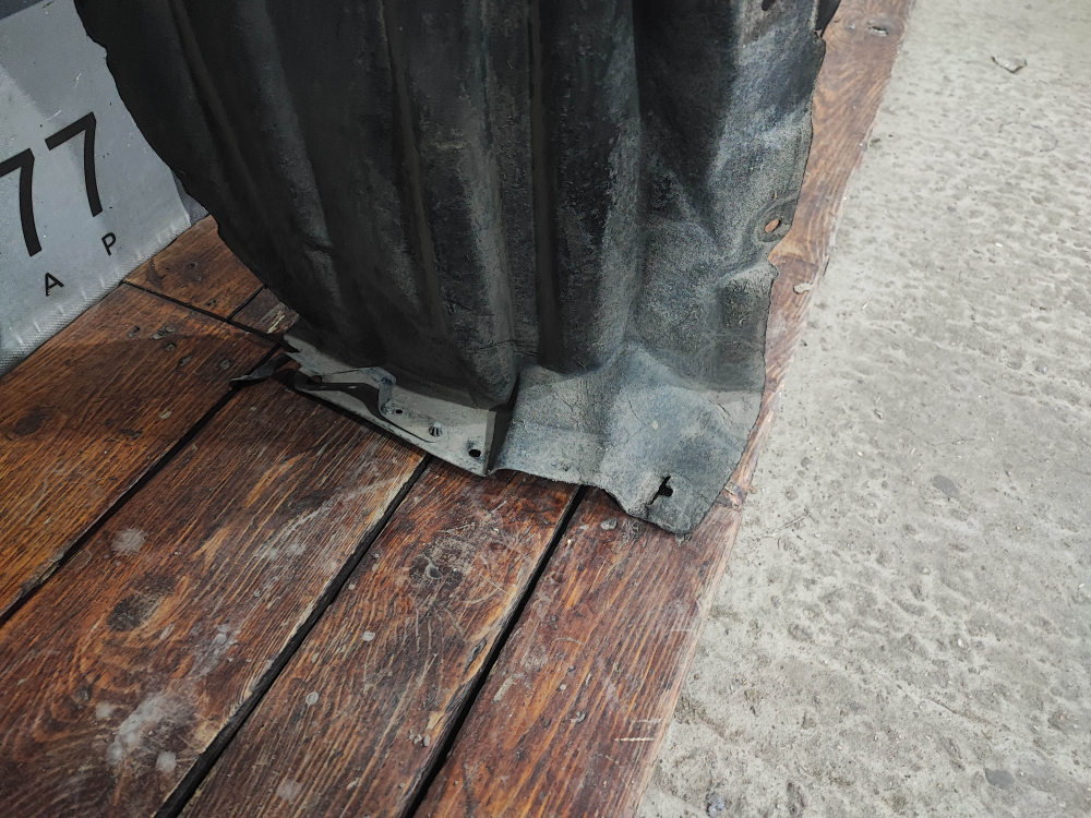 Подкрылок передний правый Toyota RAV4 V (XA50) 18-нв Б/У Оригинал 538750R110