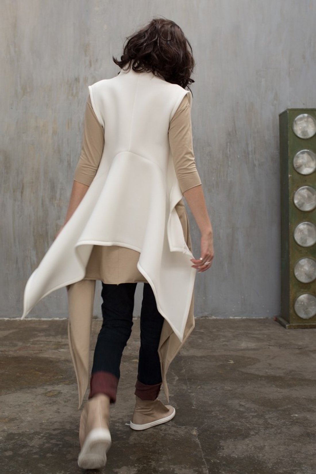Жилет «Leia White»