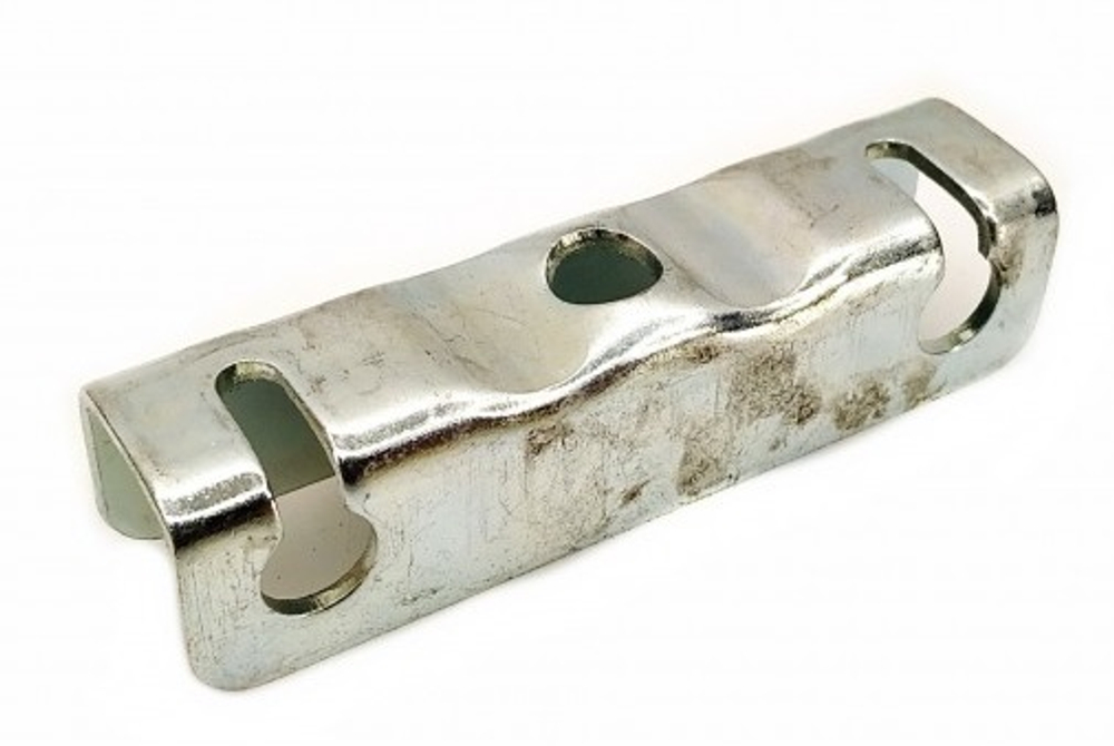 Скоба направляющая троса ручника 2110-3508075