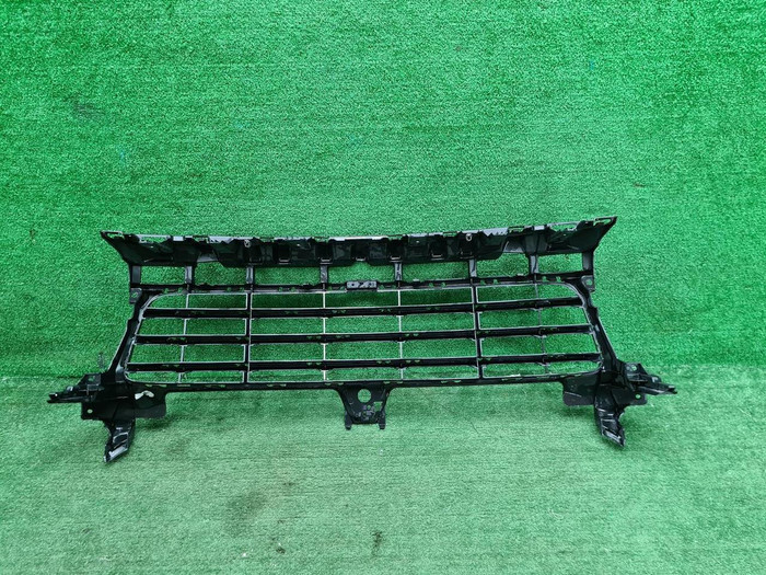 Решетка переднего бампера Porsche Cayenne 3 17-23