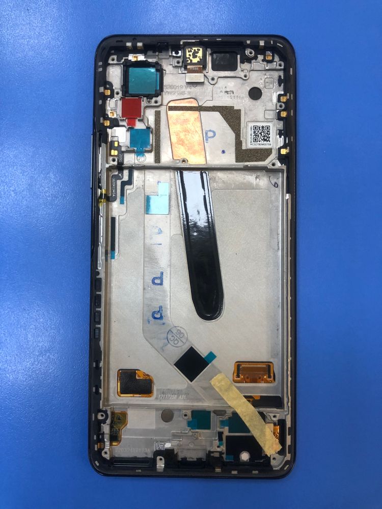 Xiaomi Poco F3 Дисплей в сборе с тачскрином и чёрной рамкой Оригинал Сервисный (560003K11A00)