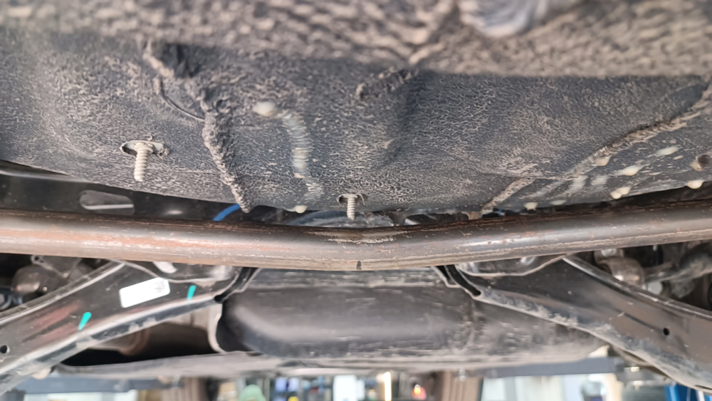 Распорка задняя нижняя Skoda Superb 3 III с передним приводом (ПОД ЗАКАЗ)