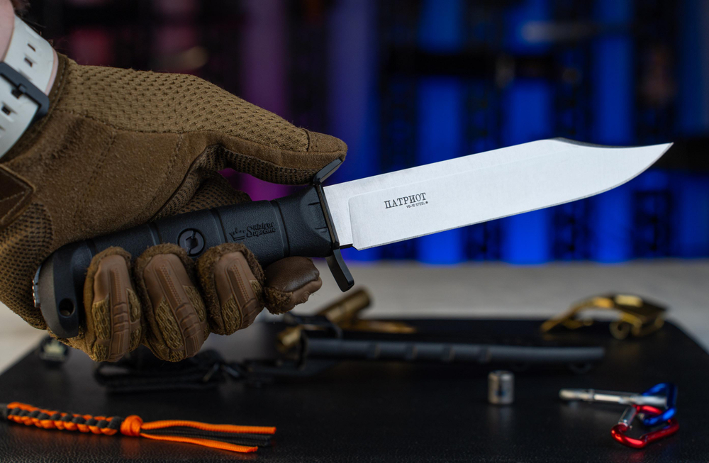 Нож Kizlyar Supreme ПАТРИОТ VG-10 (Cryo) BKH SW (StoneWash, Black Kraton Handle, Polyamide Sheath)