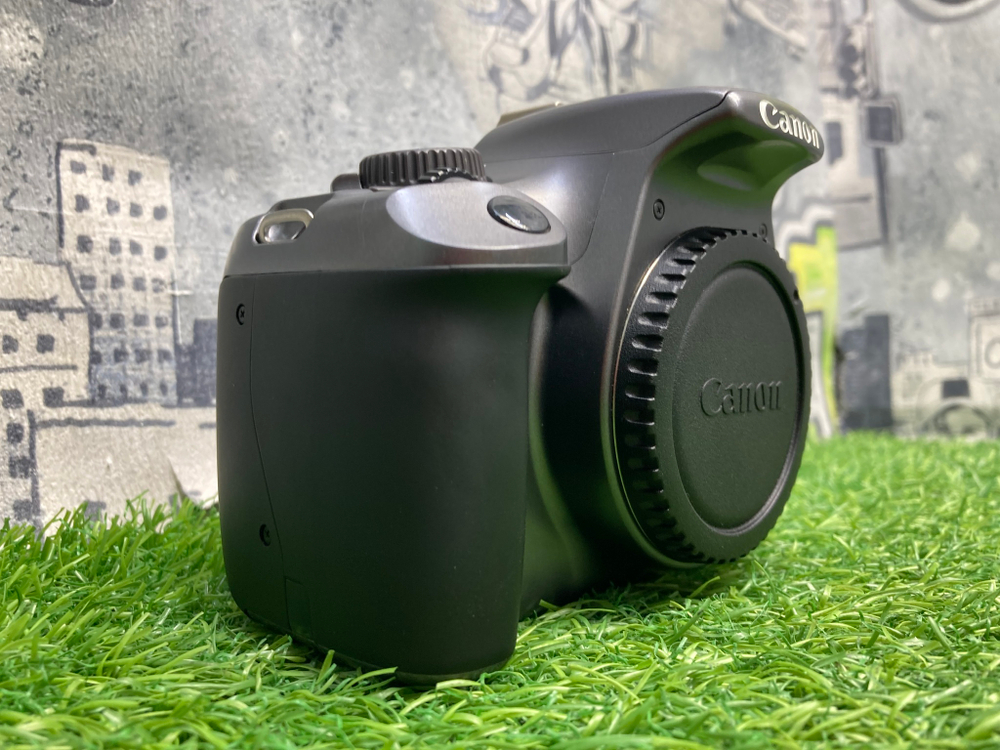 Canon EOS 1100D 23.000 кадров