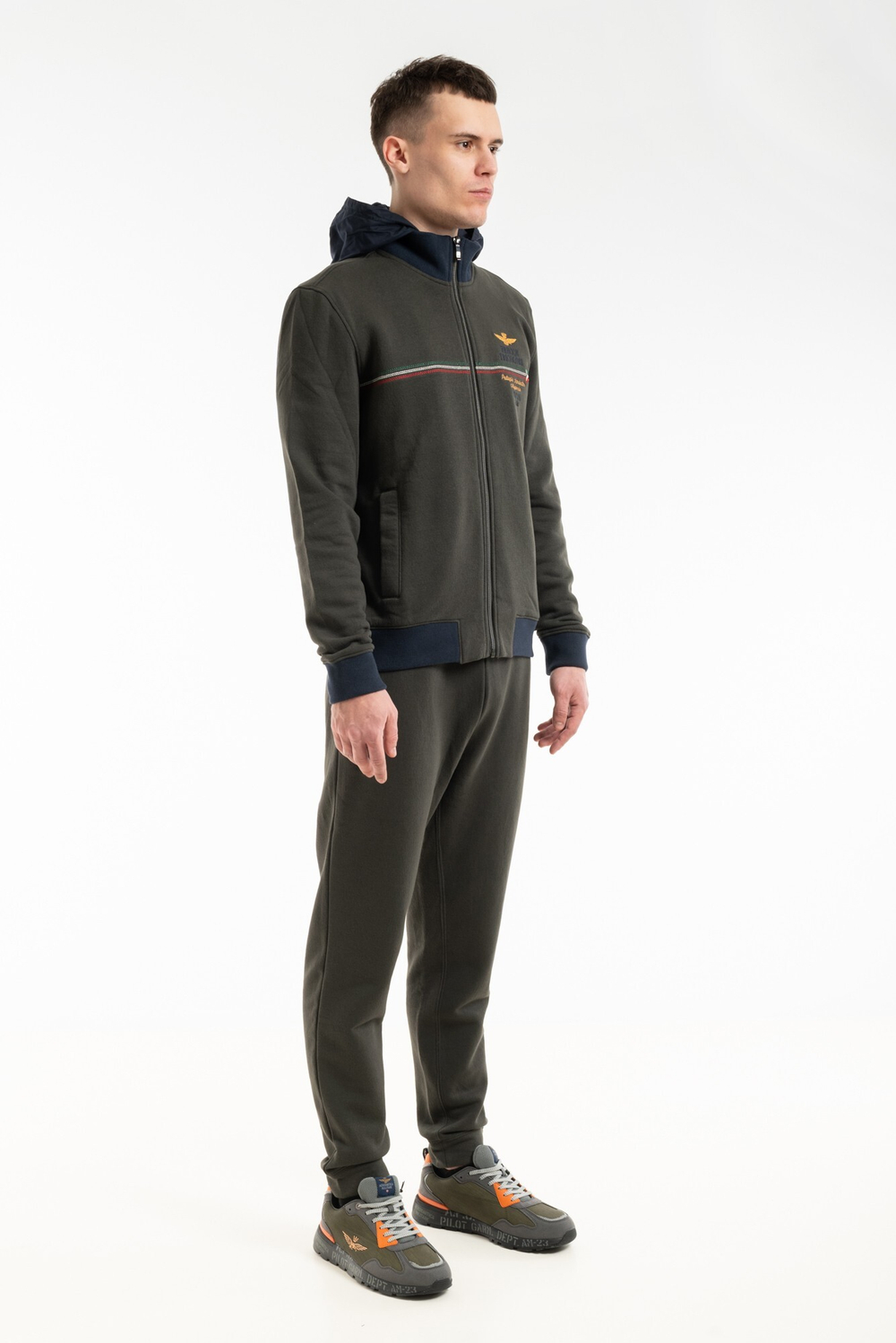 Костюм муж. AERONAUTICA 044 хаки капюшон нейлон