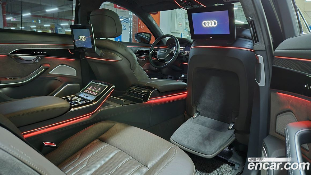 Audi A8 (D5) 60 TFSI Quattro LWB (04.2021)