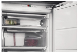 Встраиваемый морозильник Hotpoint-Ariston BFS 1222.1