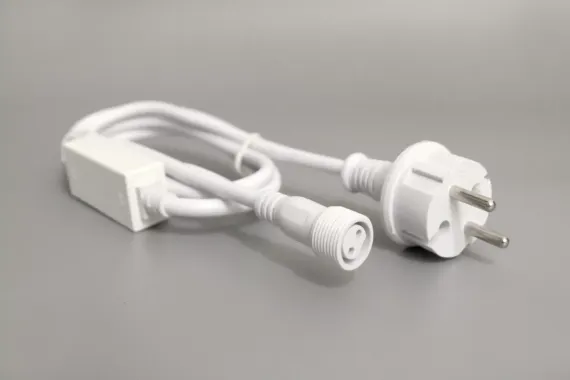 Блок питания универсальный 2А, 1.5 м., белый провод, Teamprof (TPF-220AC/DC-2AU-W)