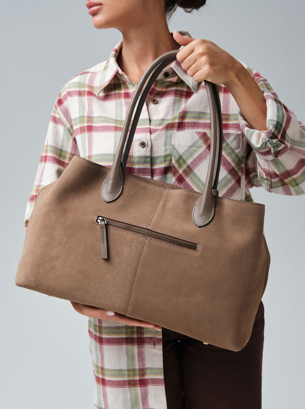 Замшевая сумка Daniela DBR 31375 серо-коричневый