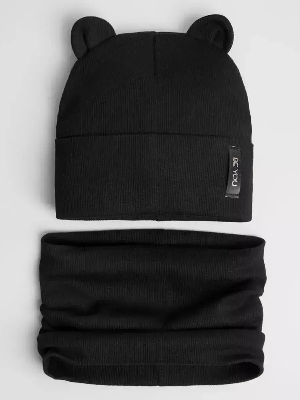 Шапка со снудом для мальчика на осень