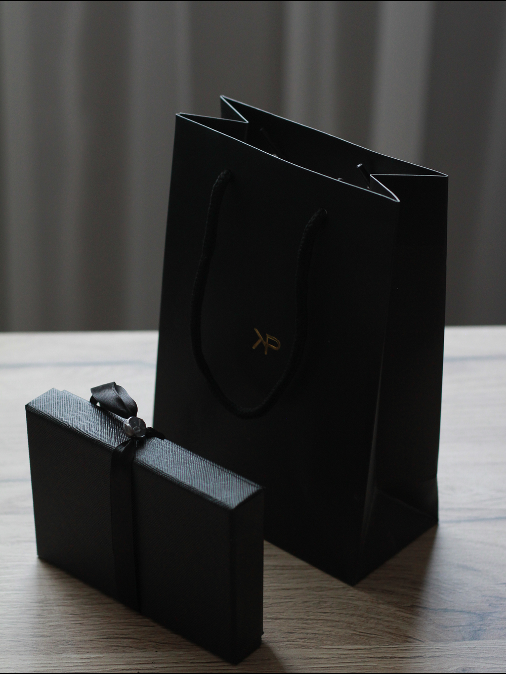 Картхолдер кошелёк из карбоновой кожи