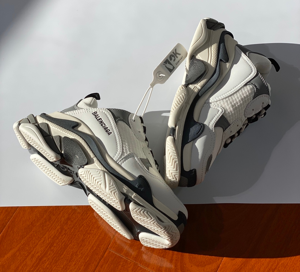Balenciaga Triple S
