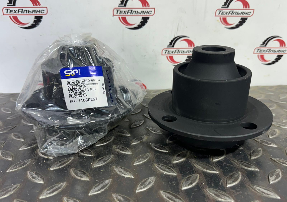 Подушка кабины 11060257